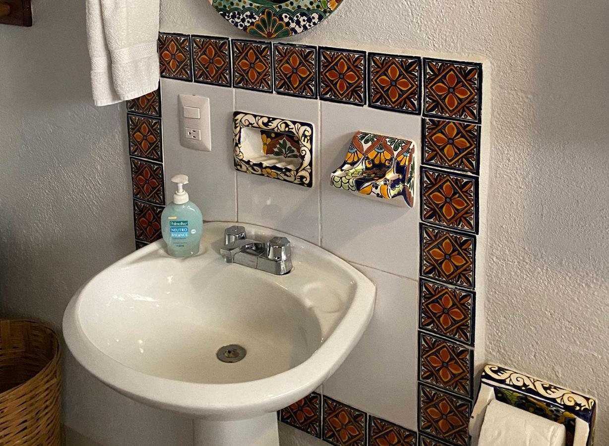 Zandoyo Bed & Breakfast Puerto Escondido  Exterior photo